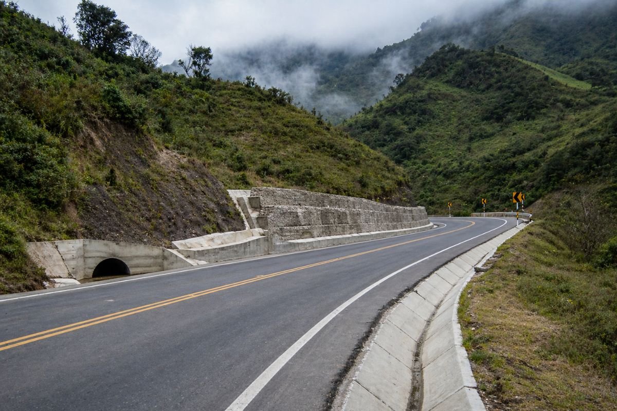 Diseño de drenajes y obras hidráulicas en infraestructura vial colombiana — GMS Ingenieros